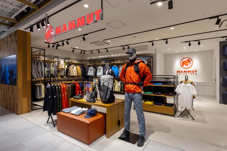 “日本一楽しい街”博多に誕生した日本一楽しいアウトドアストア「マムート 福岡天神」