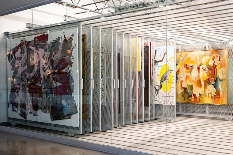 ミュージアムの収蔵庫をイメージした展示スペースも。