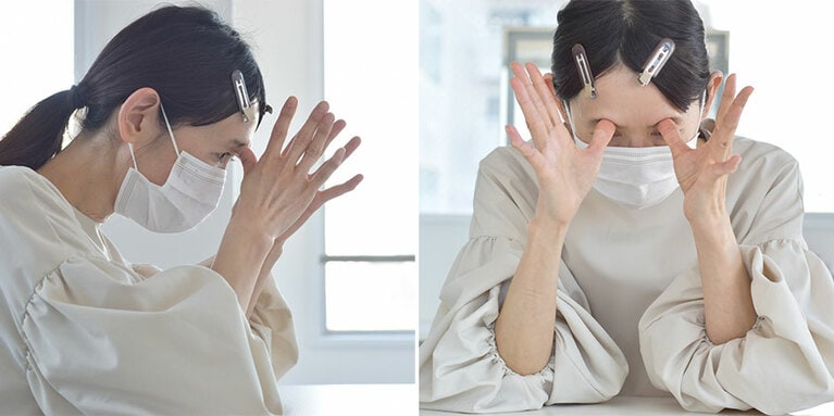 骨を持ち上げる。