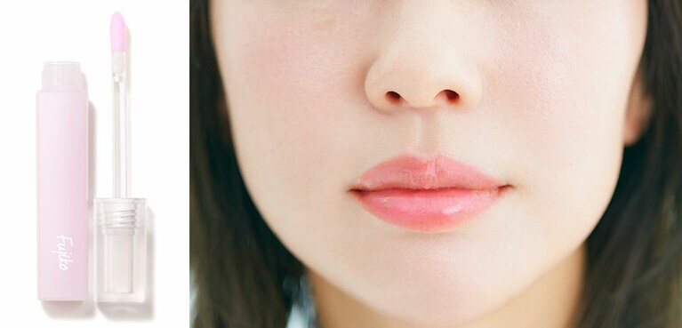 1位：11種類の美容オイルを贅沢に配合し、夜塗って唇をケアしながら血色感もアップするリップグロス。フジコ 朝可愛グロス 1,540円／かならぼ