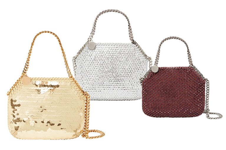 すべてH15×W18.5×D5cm　右・左：162,800円、中：170,500円／ステラ マッカートニー（ステラ マッカートニー カスタマーサービス）