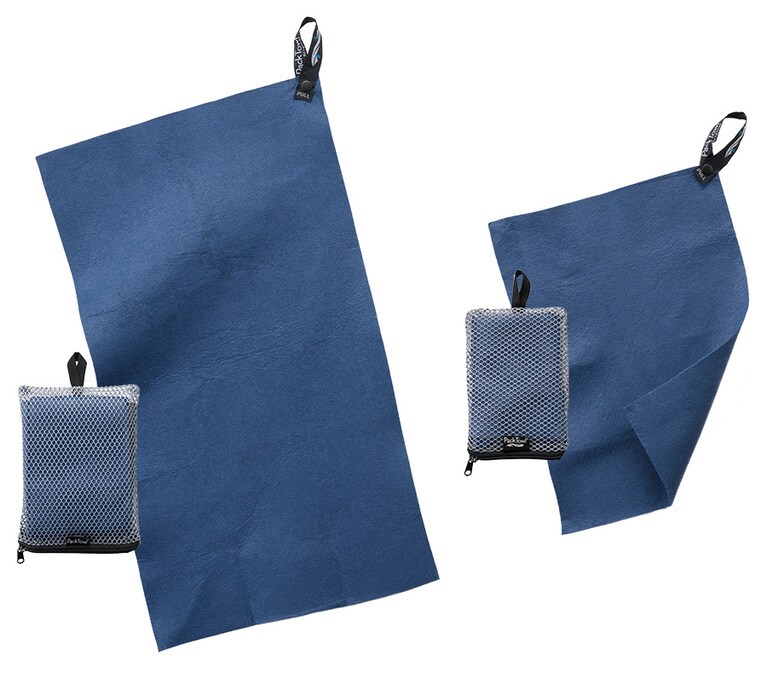 ［パックタオル］オリジナル 左から：M 30×56cm 2,090円、S 25×35cm 1,540円／モチヅキ