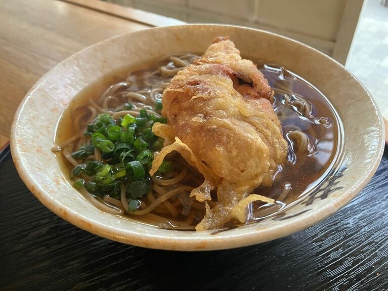 「タコのあたま天そば」は美しい外観