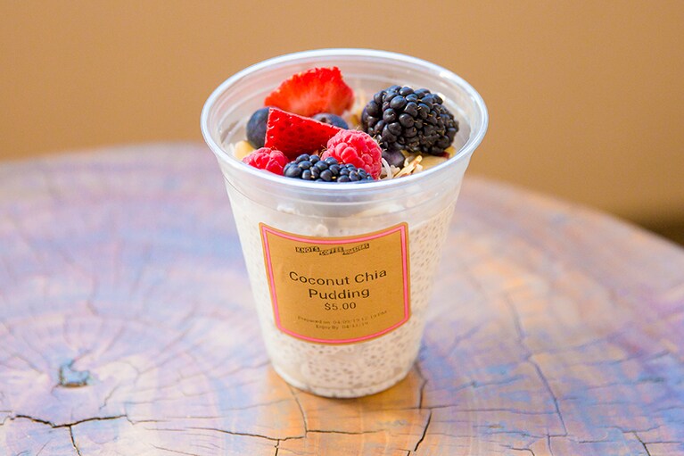 ココナッツ・チア・プディング 5ドル。