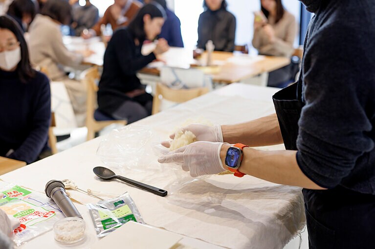 「なかじさんと学ぶ、発酵大国・新潟の魅力」イベントを開催！ 新潟県の魅力とポケット麹づくりを読者と体験！