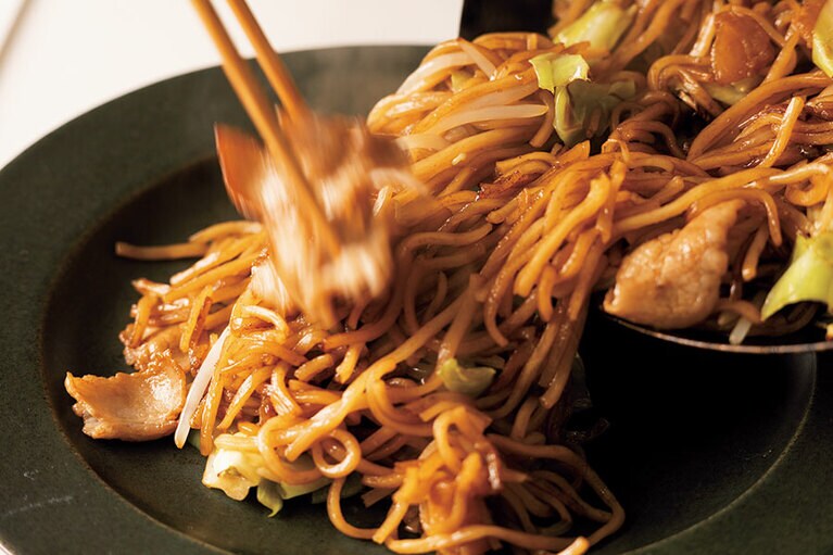 鉄のフライパンで強火で、がコツ。