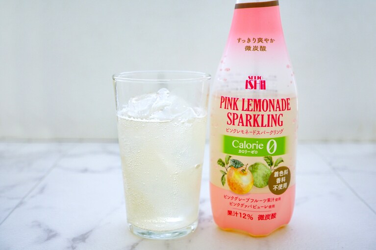 成城石井 ピンクレモネードスパークリング カロリーゼロ 410ml 214円。