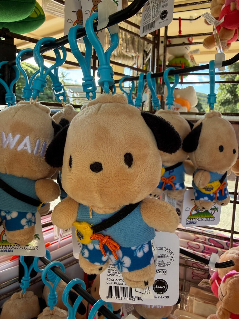 ダイヤモンドヘッド限定のサンリオグッズ。