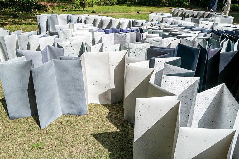 小牟田悠介さんの「Warp_Folded Garden」。