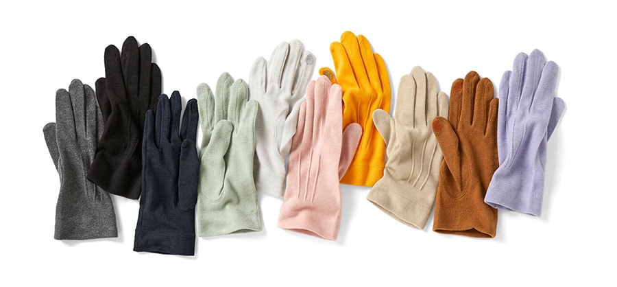 Doガード・抗ウイルス保湿手袋(冬用)。レディースの無地は10色展開。サイズはフリーサイズ。各2,400円。