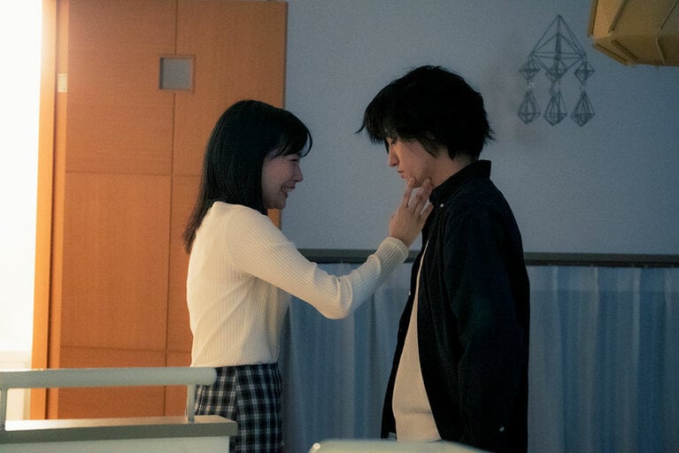 ©2022「わたし達はおとな」製作委員会