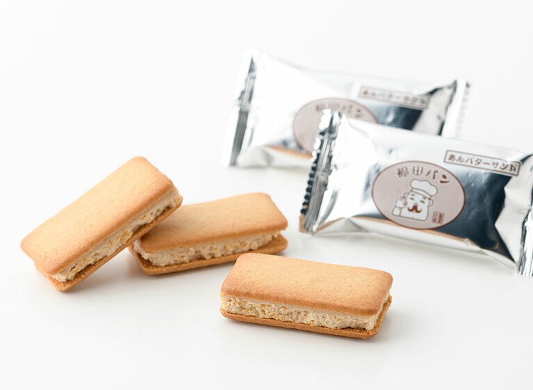 おとぎの里「あんバターサンドクッキー」12個入り 1,150円。