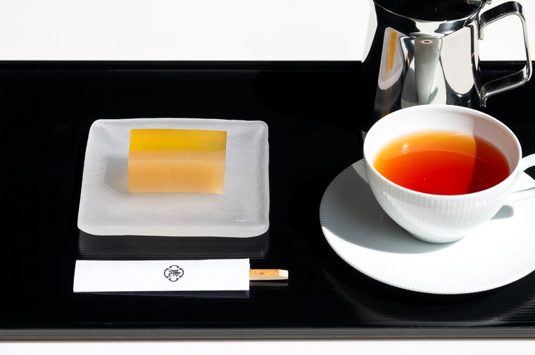 紅茶に合わせられるのはTORAYA GINZAならでは。