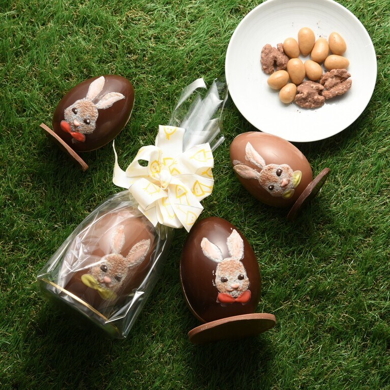 フレデリック・カッセル／イースターエッグ・ラパン　S 2,376円、M 3,240円。銀座三越店・経堂アトリエ店での販売。4月20日まで。