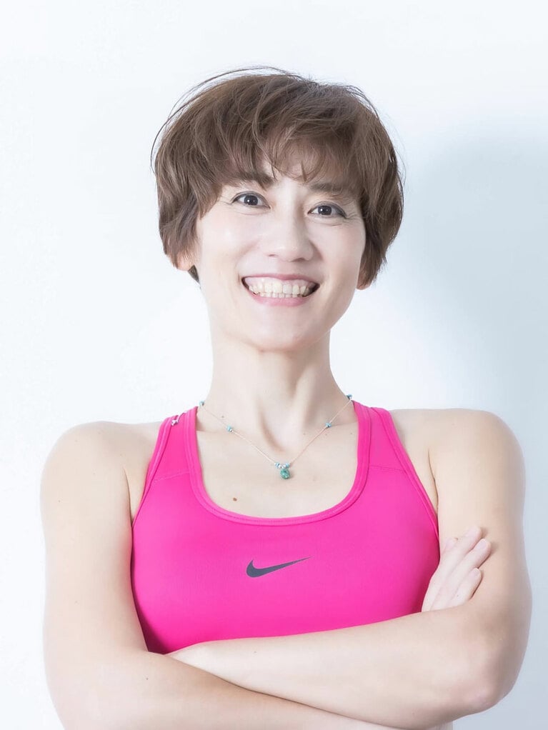 みっこ先生。YouTube「40代からの動ける体チャンネル」は、5月現在、登録者43万人！