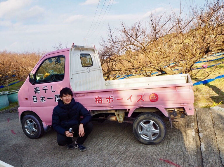 軽トラで日本一周する山本さん。