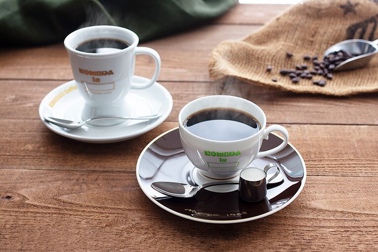 午後のくつろぎに欠かせないコーヒーも、もちろんサステナブルなスペシャルブレンド。