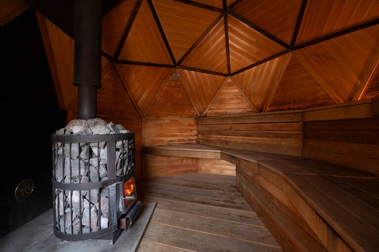 軽井沢の自然を肌で感じながら、心身をリセットしてくれるディスティネーションサウナ「kaveri」へ