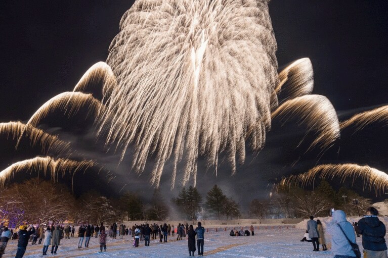 十和田湖冬祭り。