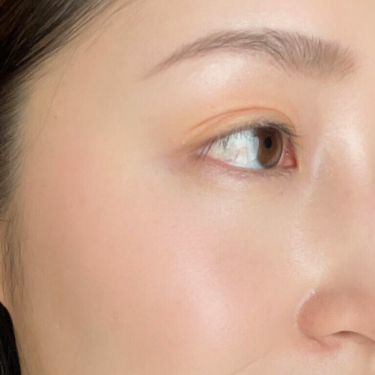 【スウォッチ】クリーム ブラッシュ 251。