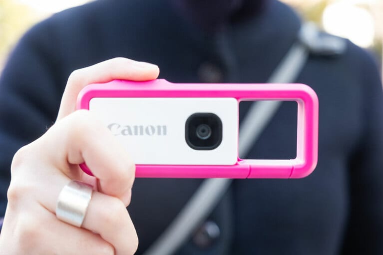 キヤノン「デジタルカメラ iNSPiC REC」