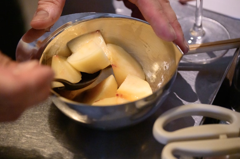 月替わりのパフェやケーキはギリギリまで考え抜く。決定するのはたいてい営業日の3〜4日前だという。