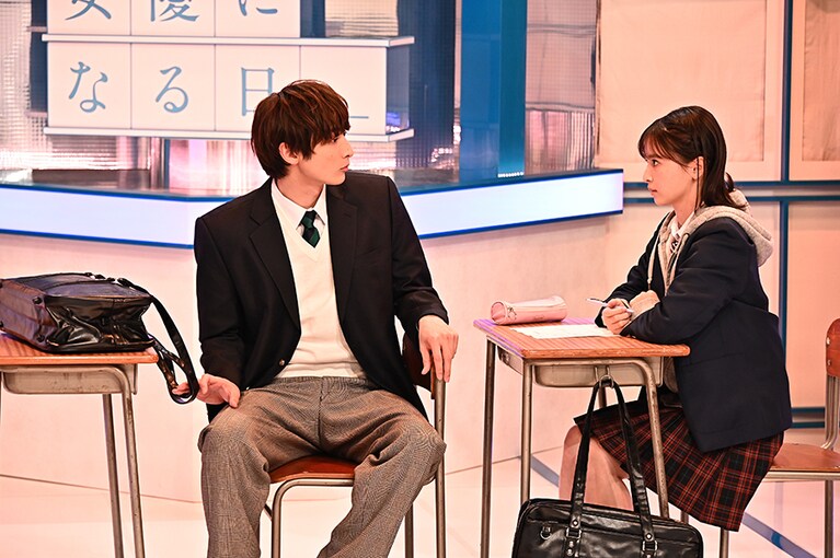 小関裕太さんと青春の一コマを演じた。©TBS