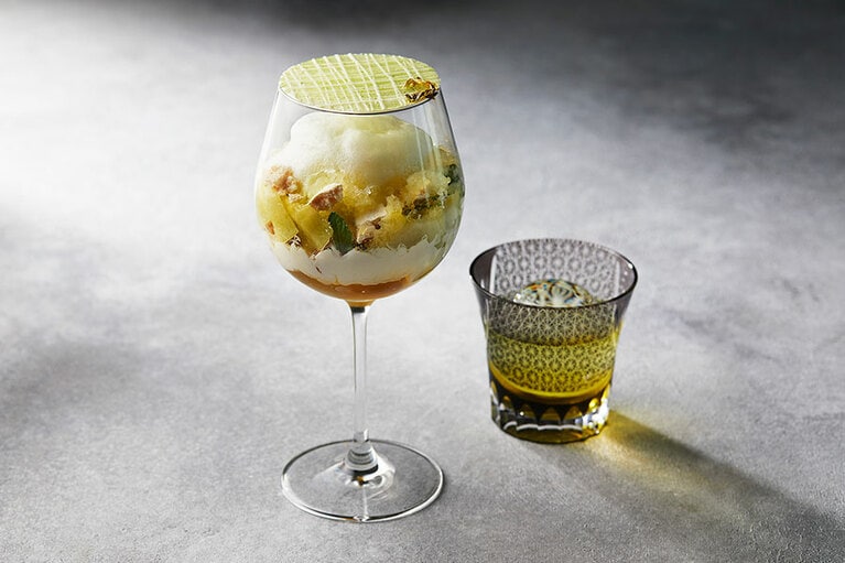 「メロン パルフェ」のイメージ。4,900円（税・サ込）、提供期間2023年8月31日（木）まで。