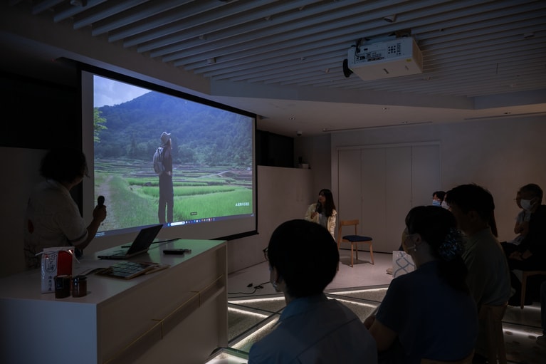 「スローハイク・スロートリップ」を掲げた信越トレイル。