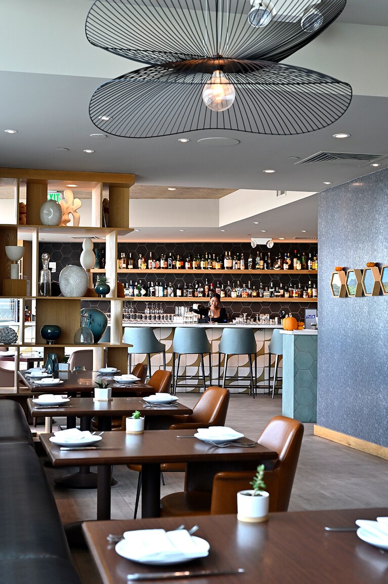 「海と陸」をテーマにしたインテリア。