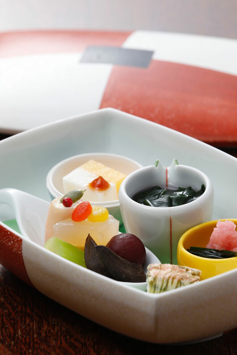 湯宿 草菴［島根／出雲 湯の川温泉］前菜一例。