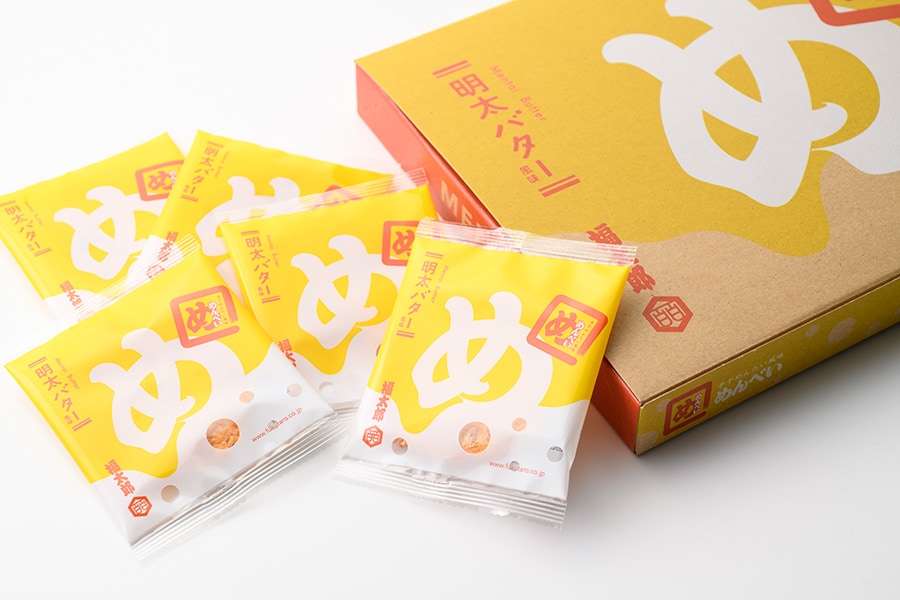 めんべい 明太バター風味 1,080円(税込、2枚×12袋)。