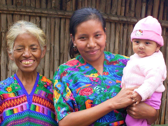 電化製品はたった2つしかなかった！ グアテマラでマヤ族のお宅を訪問 ...
