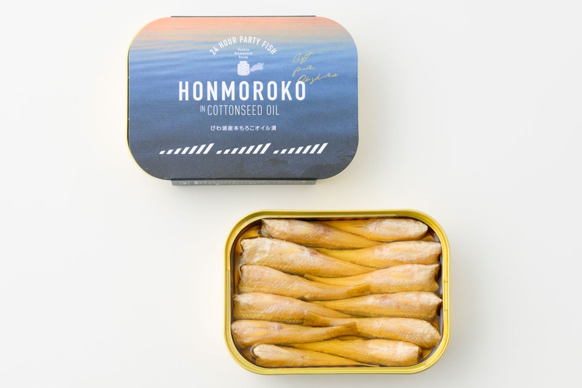 HONMOROKO IN COTTONSEED OIL 本もろこオイル漬 105g（固形量70g） 1,296円／奥村佃煮