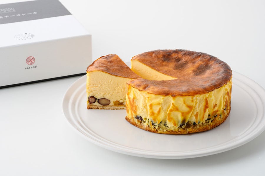 丹波路　黒豆チーズケーキ 3,240円（400g）／黒豆スイーツ＆カフェ　ささらい