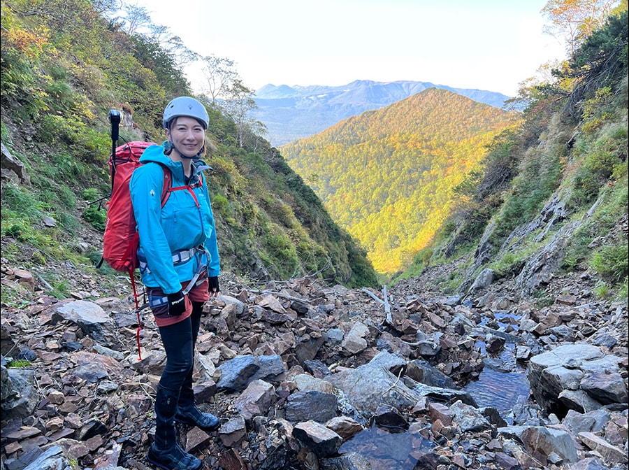 奥には小椋さんが縦走した山々の景色が広がる。