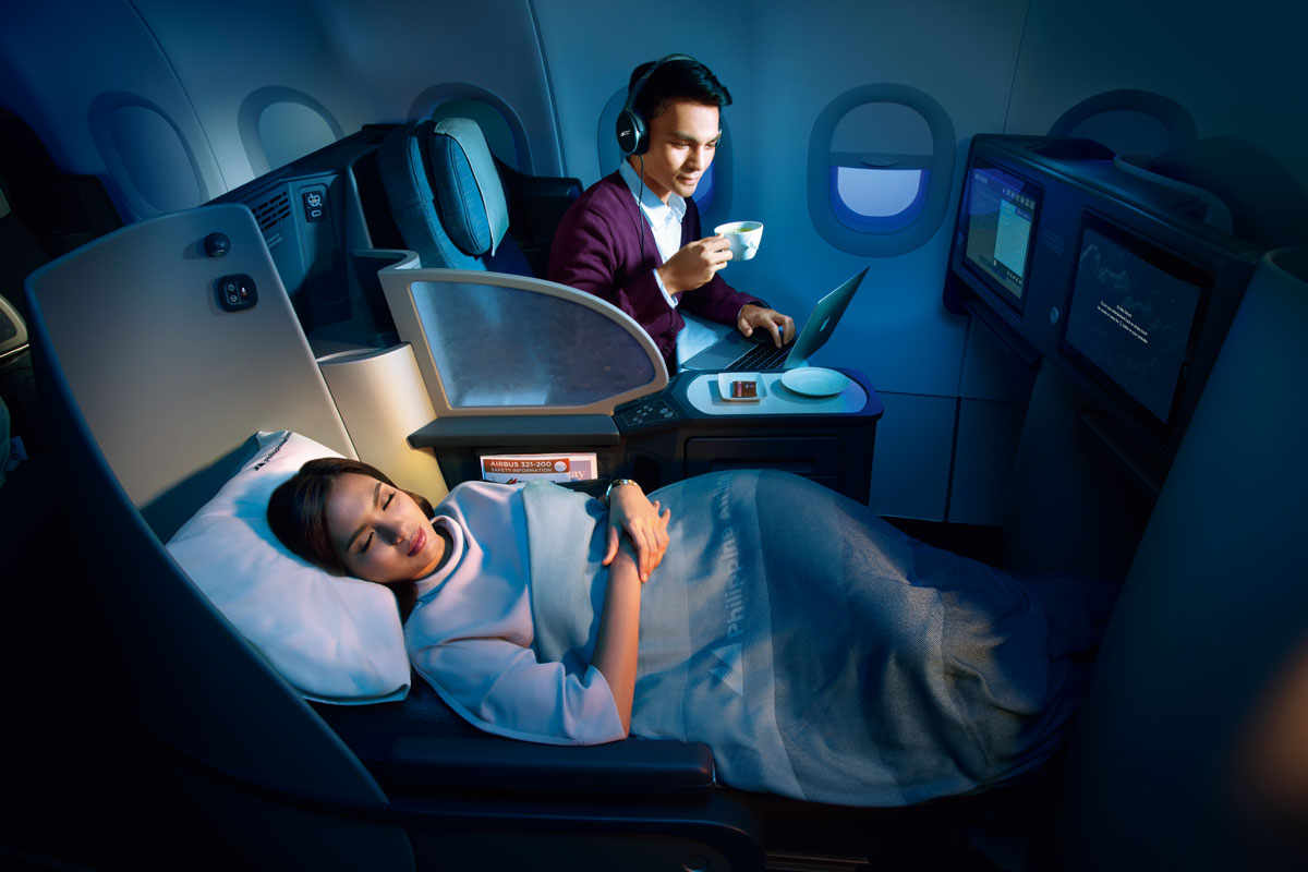 ゆとりあるビジネスクラス・キャビン。