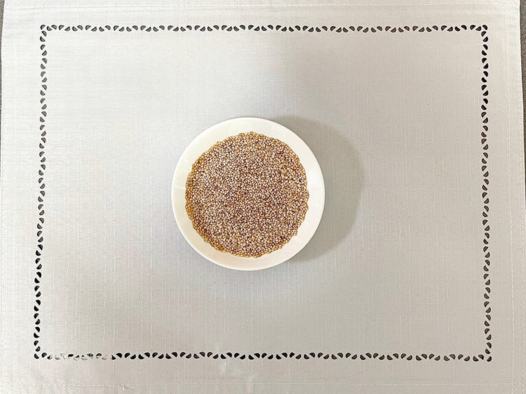 【8位】たっぷりゴマ＋麺つゆ。白いりごま、鰹と昆布の旨み出汁をストレートで使用。