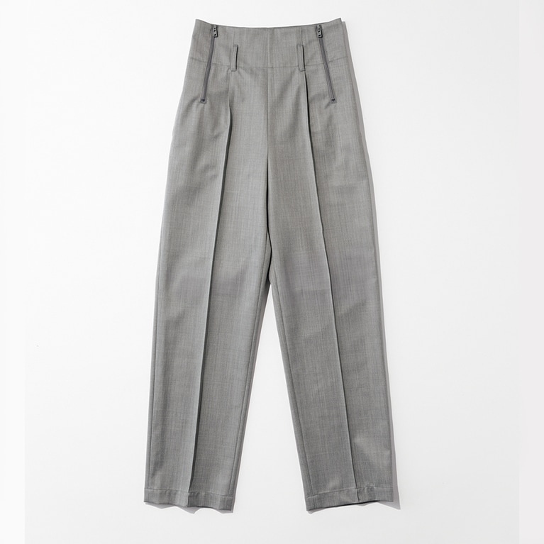 防水テックウールレイヤードトラウザーズ 42,900円／エフシーイー