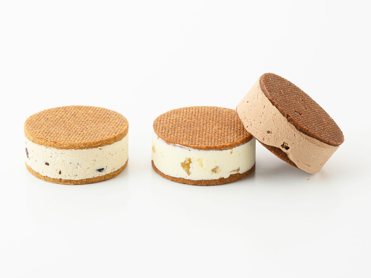 鶴田バターサンド 3種類×2個入り 2,700円／パティスリー　クー デ ラパン