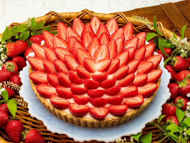 キル フェ ボン】から新作登場！ 青森県産ブランドイチゴの贅沢タルト