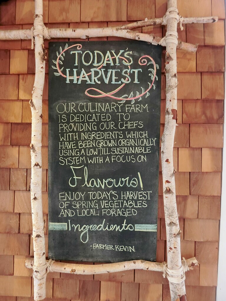 壁には、パンの説明が。