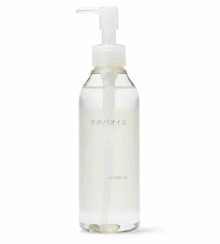 1994年に発売した「ホホバオイル」200mL 2,490円。