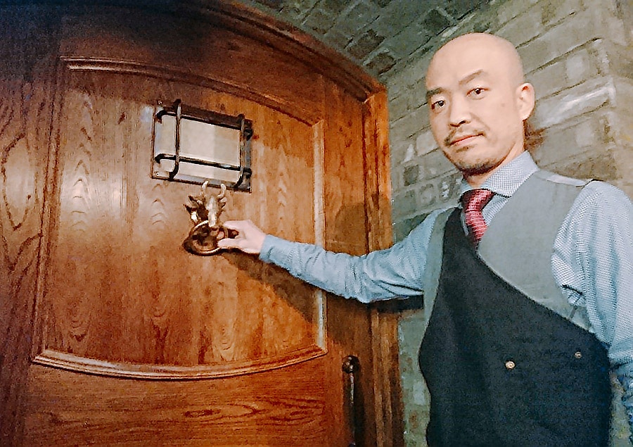 料理長の川崎さんがお出迎え。BLTステーキハウスで腕を磨いてきた精鋭。