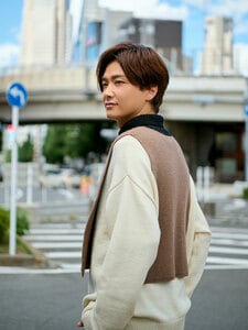 【新版】YOUPAPER 井上芳雄 掲載4ページ（ストレート）#6422 4164HB50KVL._UF350,350_QL50_.jpg