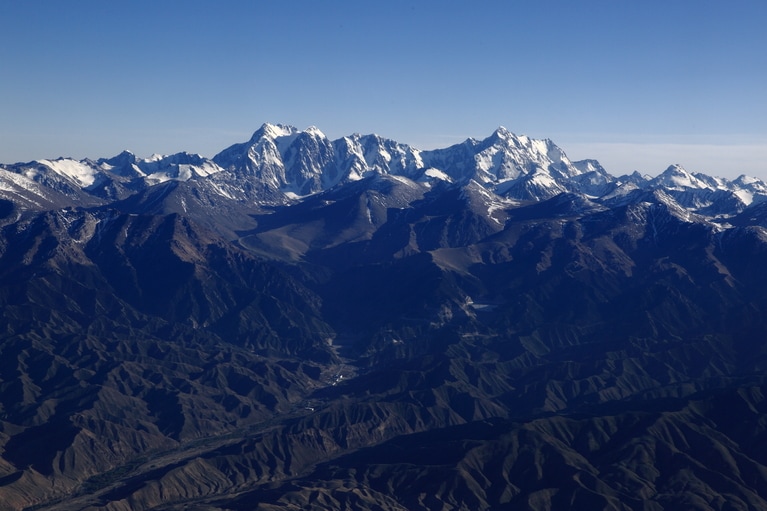 天山山脈のごく一部とはいえ、威容を誇るボゴダ峰。