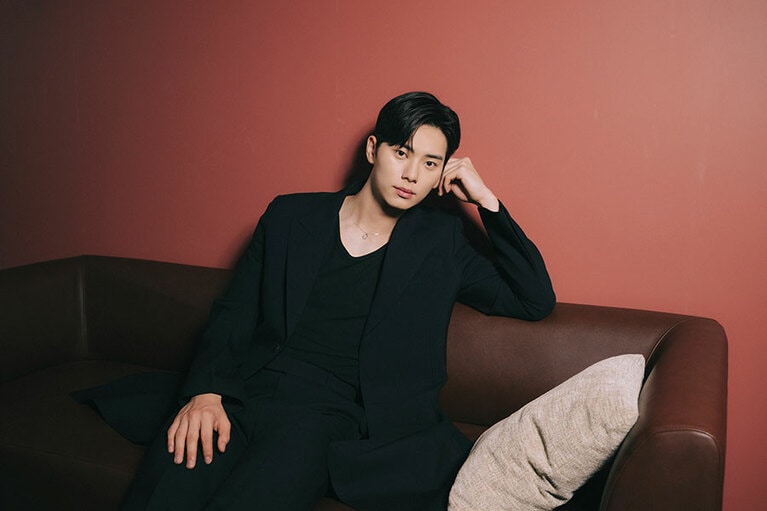 “スター登竜門”と呼ばれ、業界期待の新人が選ばれる『ミュージックバンク』のMCを22年から担当。