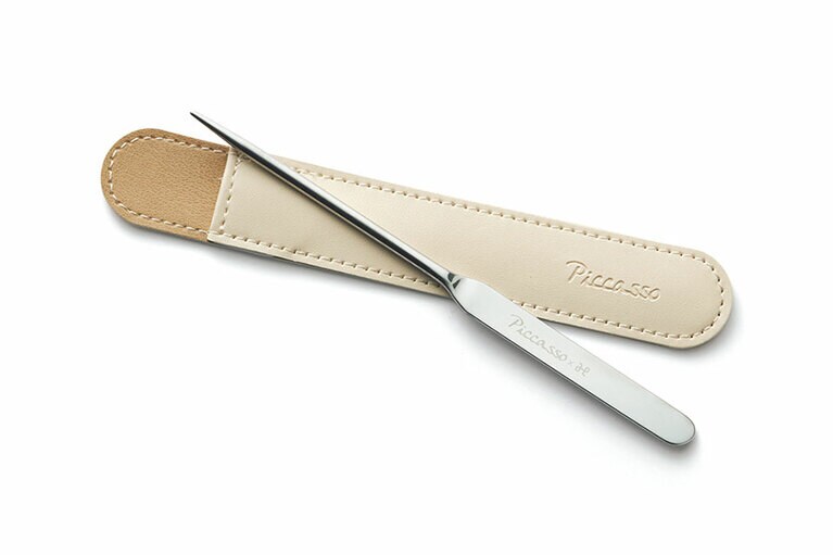 ピカソ メイクアップスパチュラ 2,178円／O.F.A