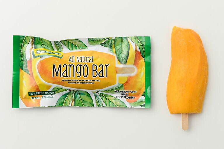 マママムアン フレッシュマンゴーバー 158円(70g)。