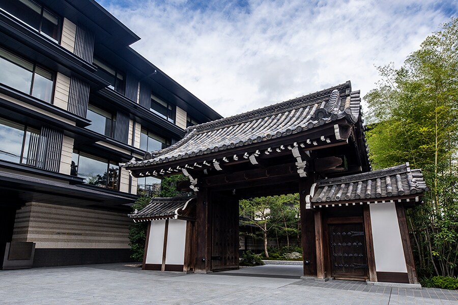 HOTEL THE MITSUI KYOTO［京都／京都二条温泉］外観 梶井宮門。